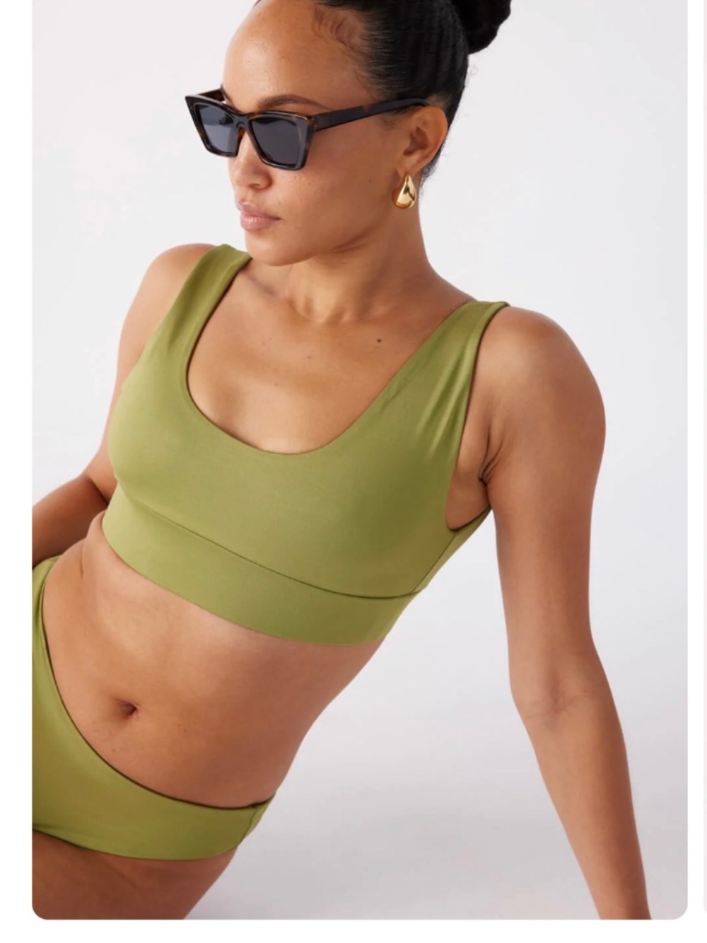 ISO Londre Sports Scoop Top in Matcha Size S